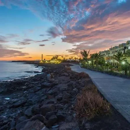 Διαμέρισμα Playa Blanca Sleeps 6 Pool Wifi