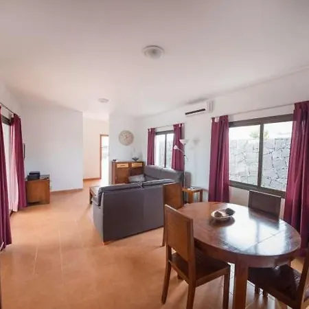 Apartamento Playa Blanca Sleeps 6 Pool Wifi Playa Blanca (Lanzarote)